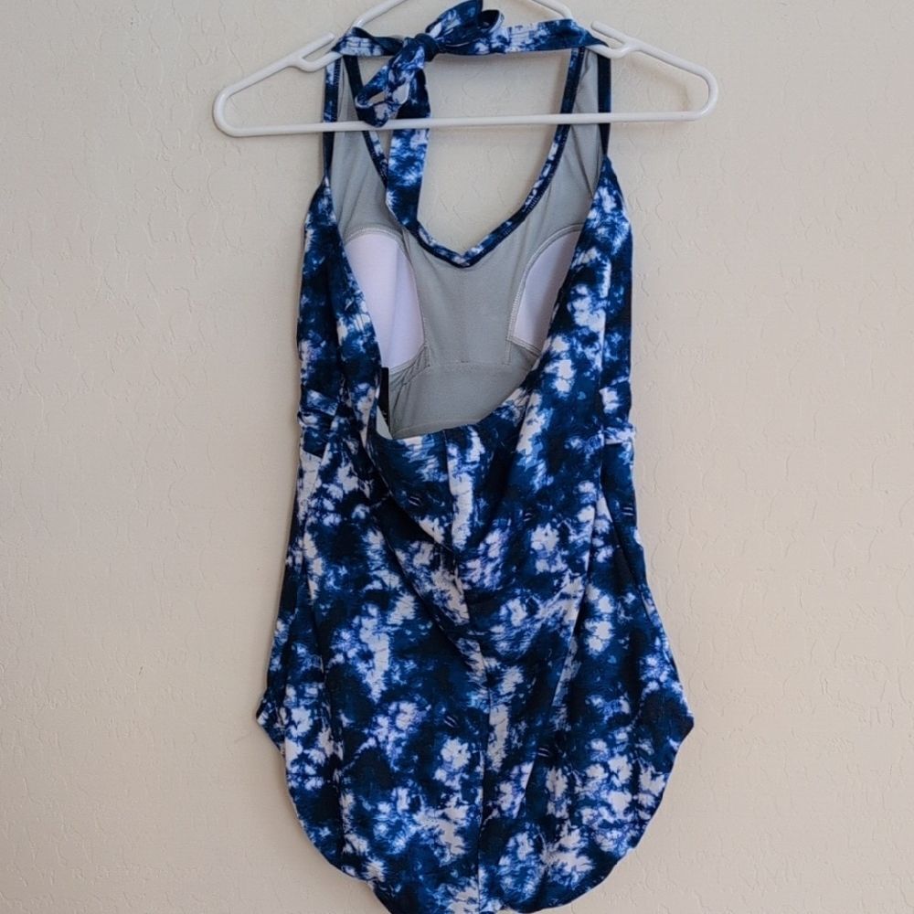 NWT Speedo Endurance Swimsuit One Piece Halter Moderate Cut Blue Water Color -12 - Picture 6 of 14